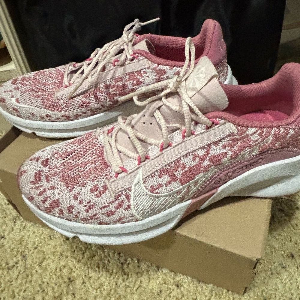 Nike SuperRep Go 3 Flyknit Next Nature
Women's Training Shoes
Used once